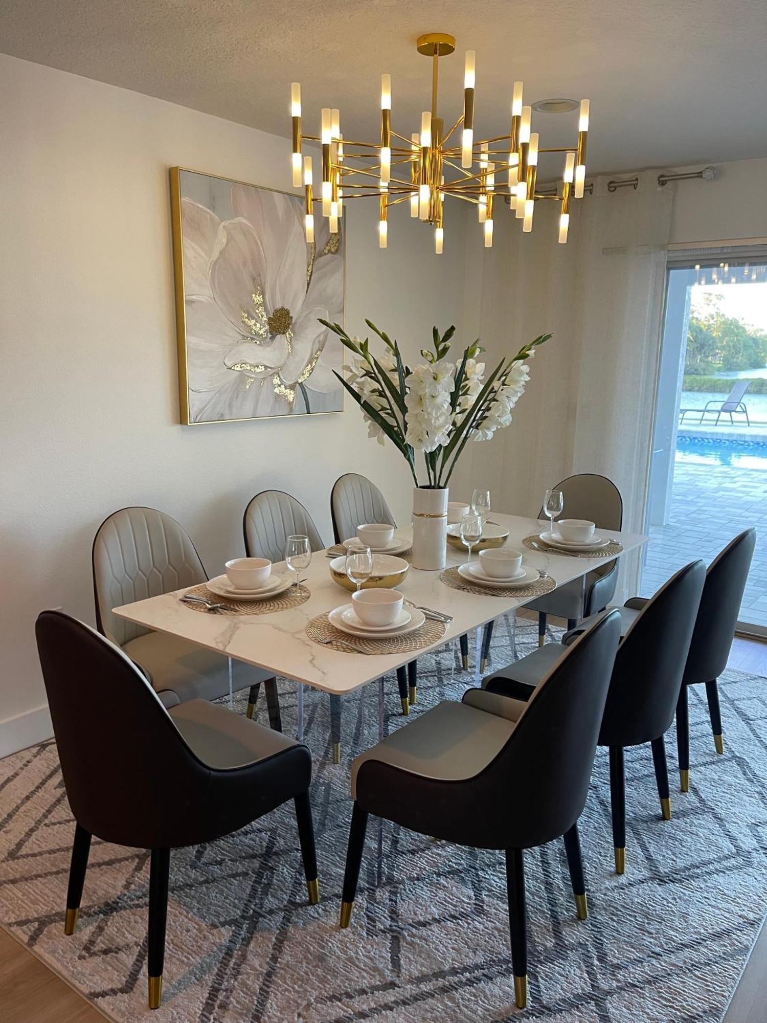 Lakefront Getaway In Sunny Florida With Heated Pool Sarasota